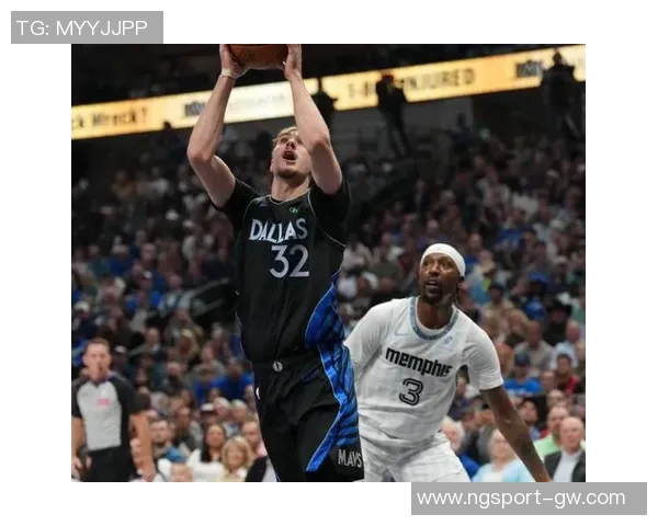 缺少克莱与克里斯蒂独行侠空间不足基德双塔组合展现良好效果