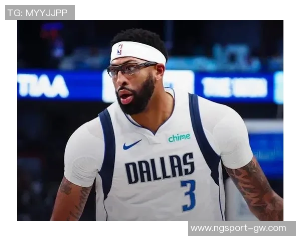 浓眉再遇伤病困扰首节小腿受伤退赛仅得4分4板表现受限